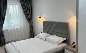 Luxury Sunny Apartments Near City Center Suceava